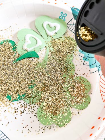Shamrock Wand Craft for St. Patrick's Day | Woo! Jr. Kids Activities ...